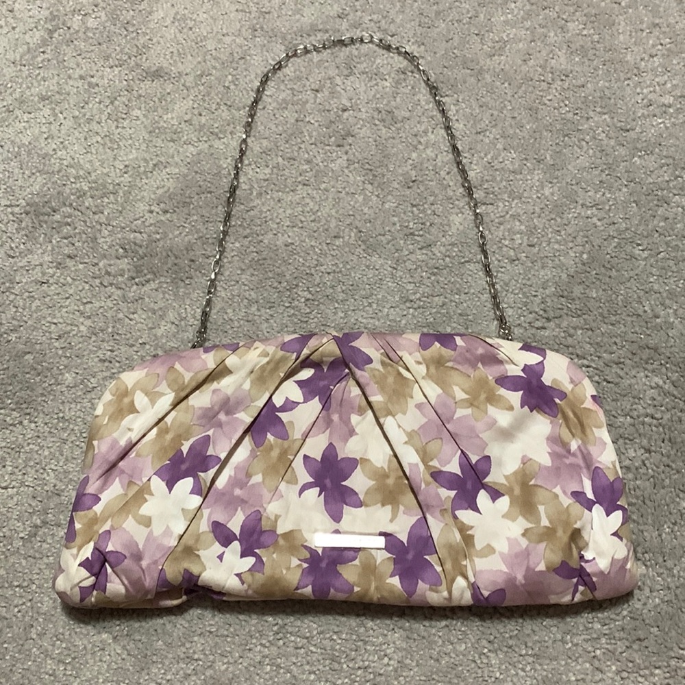 Floral clutch